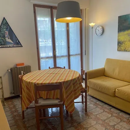 Apartment Summer House *